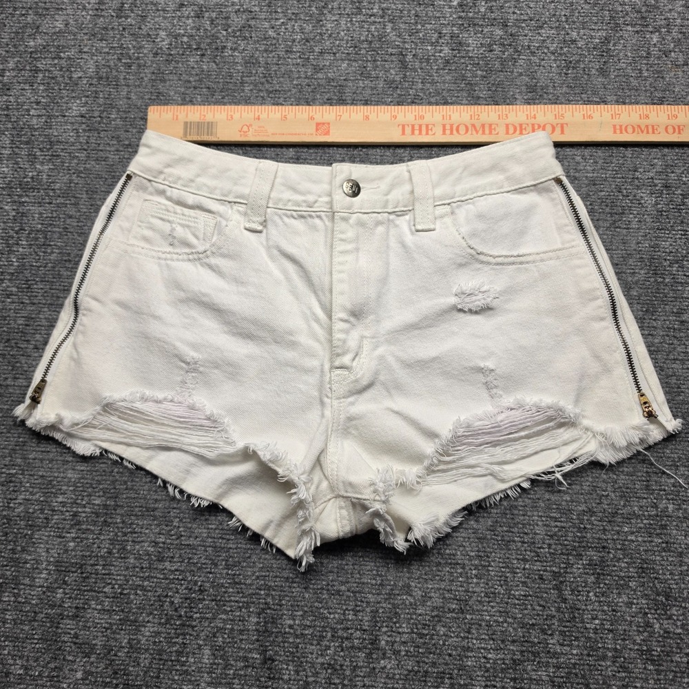 Gene Denim White High Waist Frayed Cutoff Shorts Size L Side Zip Distressed